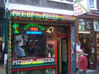 Coffeeshop in Amsterdam pick up