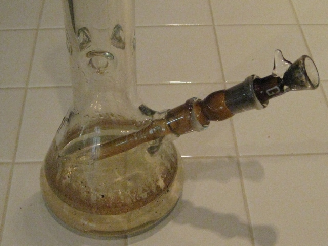 bong schmand dreckig